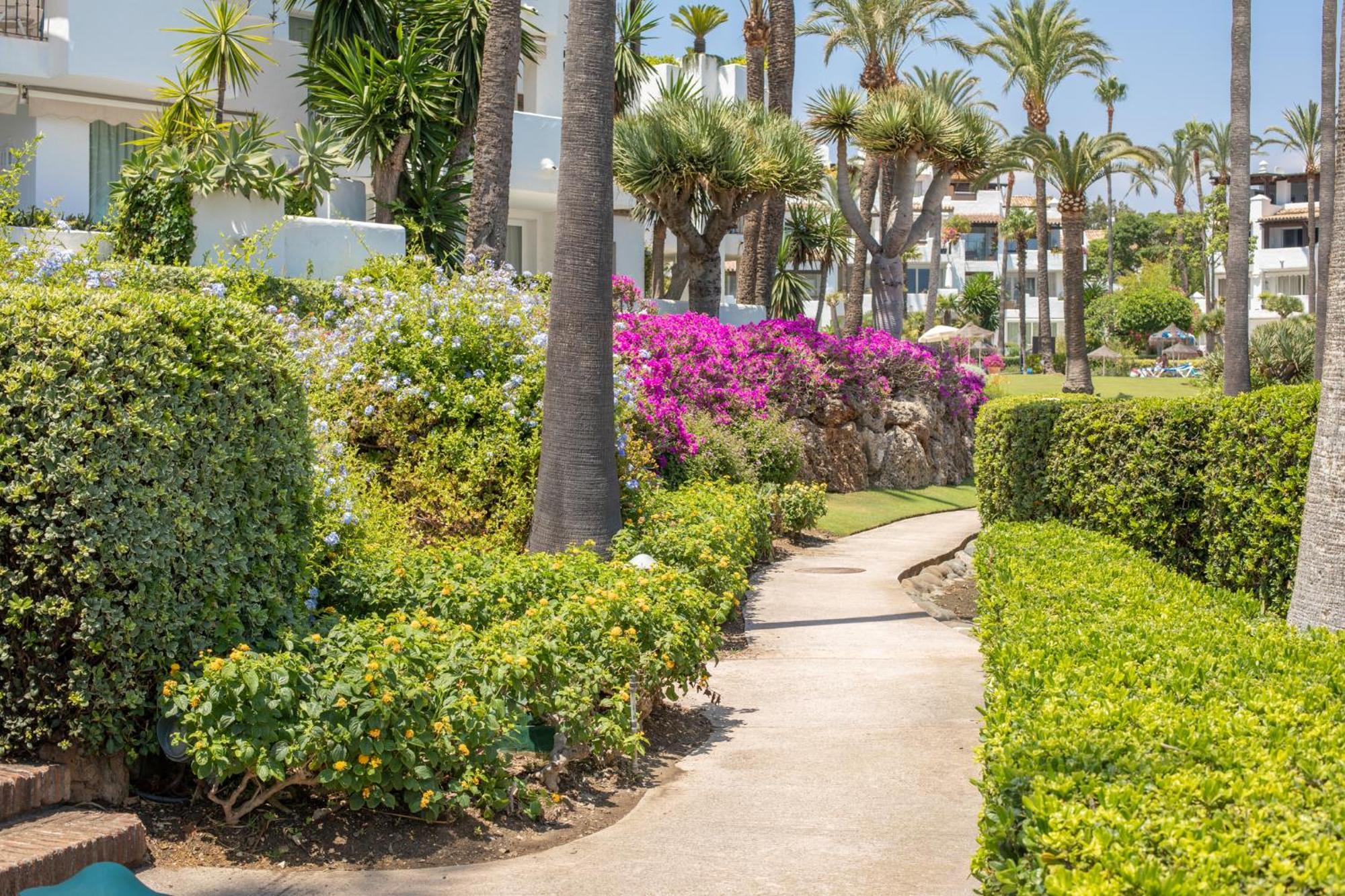 Hanami Alcazaba Beach Front Sea View Estepona Eksteriør bilde